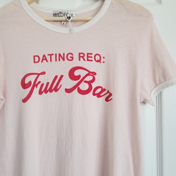 Wildfox Dating Req Graphic Tee Crewneck - Picture 2 of 5